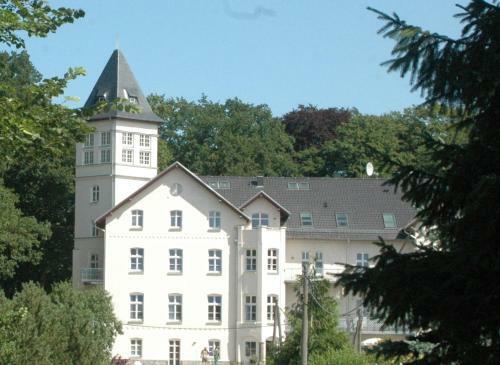 Schloss Zu Hohen Niendorf - Ferienwohnung 13