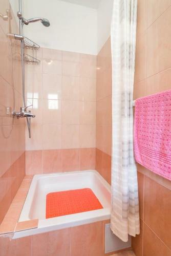 Apartment Arbanija 7543b