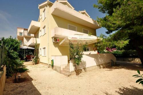 Apartments Bla�enka