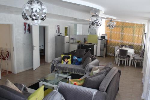 Aparthotel Lilac Apartments