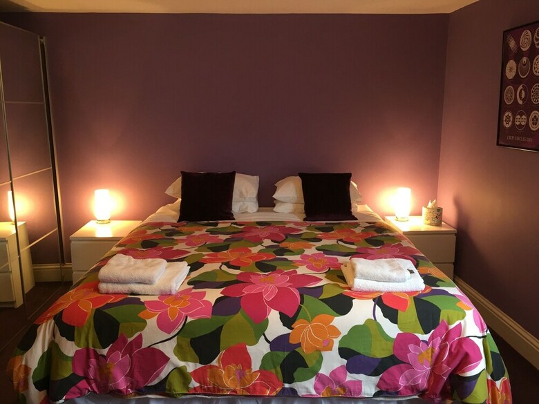 Circles B&B