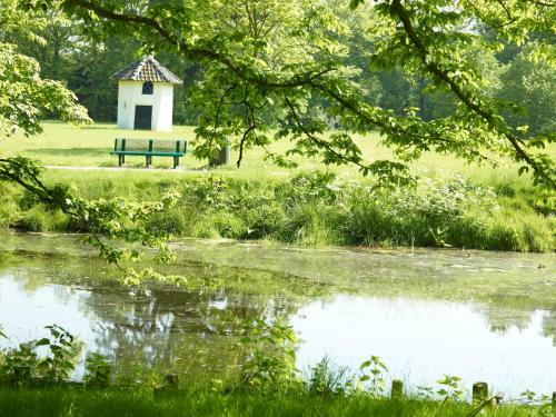 Bed & Breakfast Cuisinerie Mensinge With Dreams