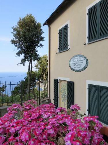 Hostal I Lecci Di Soviore