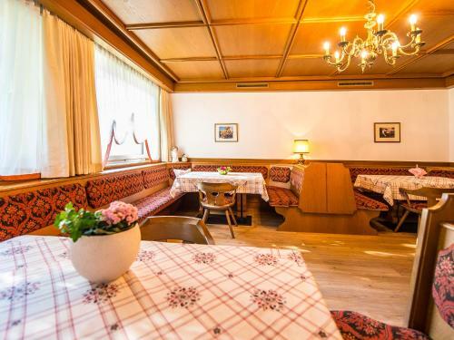 Hostal Pension Lahn