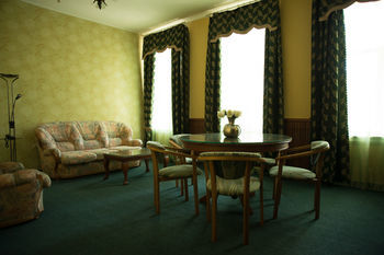 Kontinent Hotel