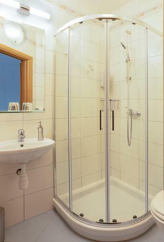 Bed & Breakfast Rooms Gril