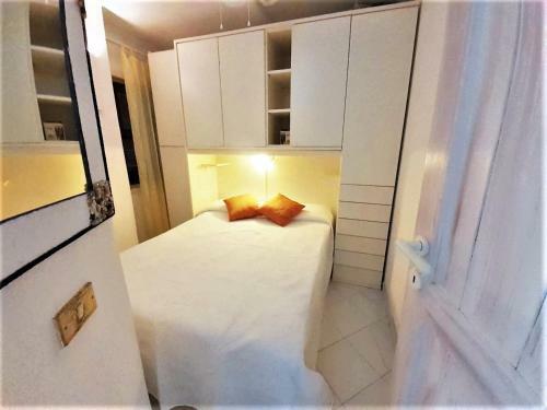 Baia De Bahas - Apartments & Resort