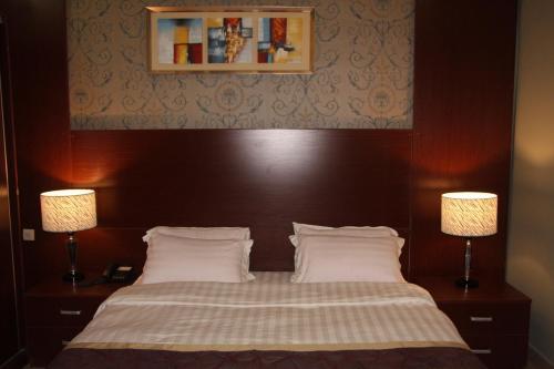 Hotel Eleven's H�tel & Spa