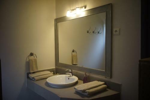Badalodge Hotel & Restaurant
