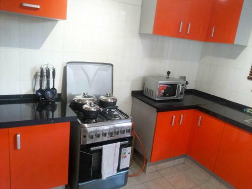 Crystal Glow Serviced Apartment