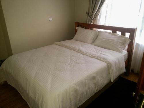Crystal Glow Serviced Apartment