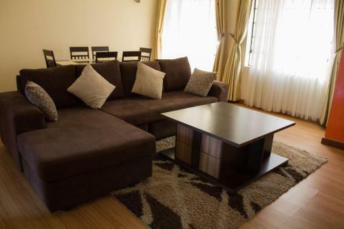Crystal Glow Serviced Apartment