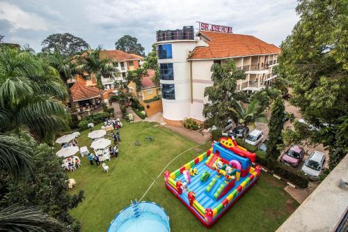 Sir Jose Hotel