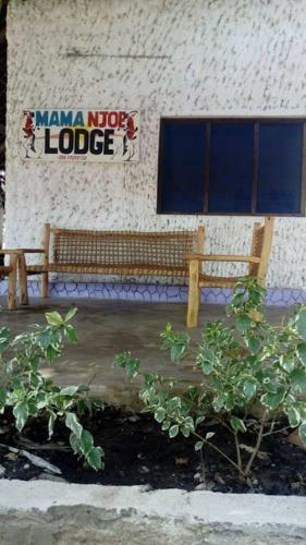 Bed & Breakfast Mama Njoe Lodge