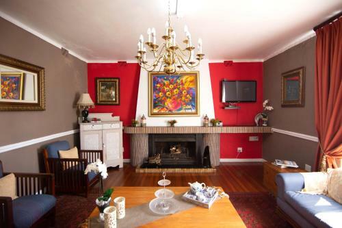 Hostal Lorraines On Lincoln Guest House