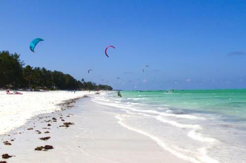 Kinazi Upepo Beach Hotel