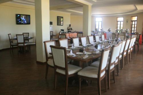 Hotel Tanga Beach Resort & Spa