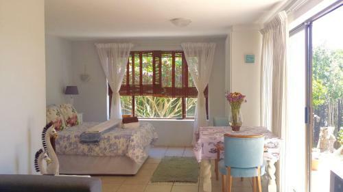 Pittosporum Avenue Apartment