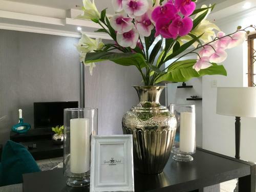 Hostal The Grand Orchid Guesthouse
