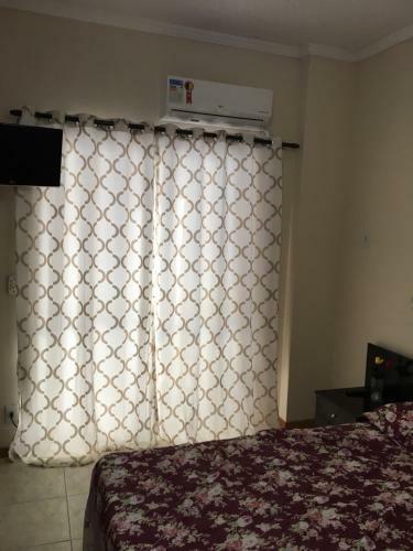 Apartamento Em Meia Praia