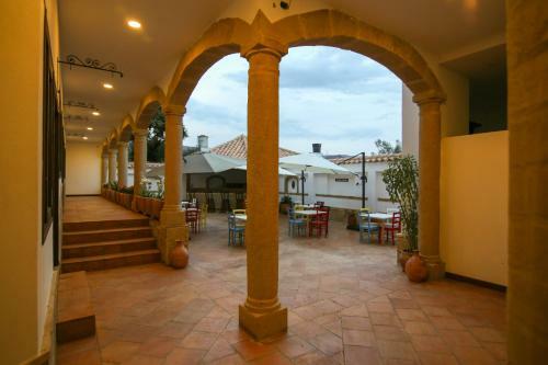 Plaza Medina Hotel