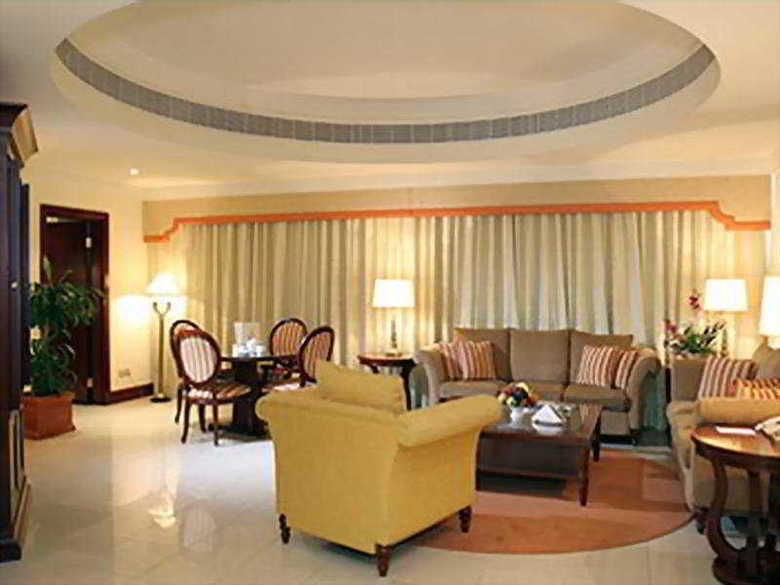 Hotel City Seasons Suites
