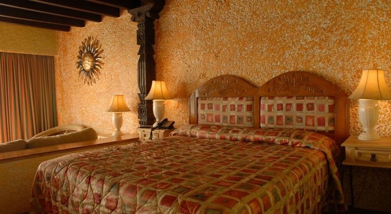 Hotel Las Rocas Resort And Spa