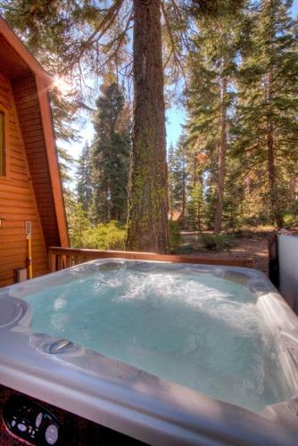 Pezzola Luxury Rental Cabin