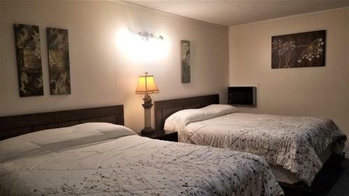 Hillview Motel