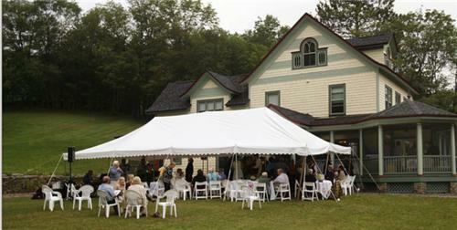 Bed & Breakfast Breezy Hill Inn