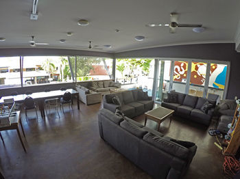 Hostal Parrot Fish Lodge Port Douglas Backpackers