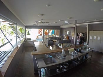 Hostal Parrot Fish Lodge Port Douglas Backpackers