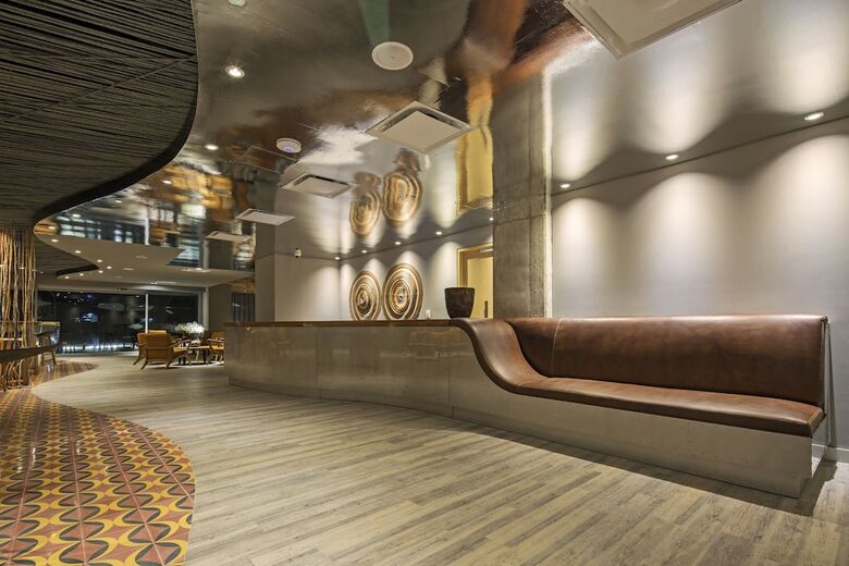 Hotel Movich Buro 51