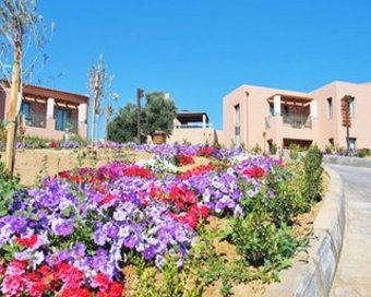Hotel Village Heights Golf Resort
