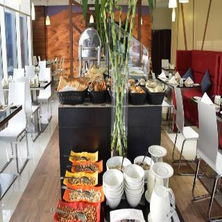 Hotel Suite Novotel Riyadh Dyar
