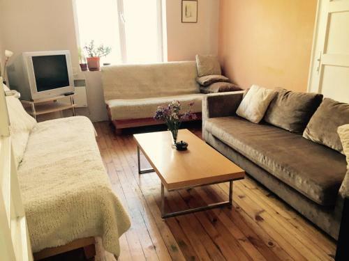 Hostal Interhost Guest Rooms And Apartments