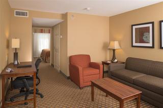 Best Western Plus Lake Lanier Gainesville Hotel &