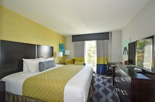 Laguardia Airport Hotel Queens