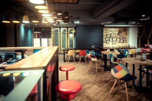 T&q Hostel Qingyanggong Branch