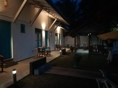 Hostal Vesta Beach