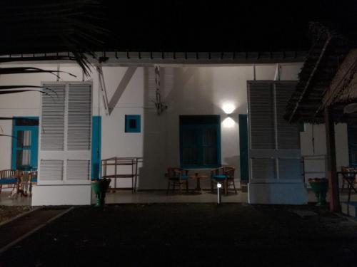 Hostal Vesta Beach