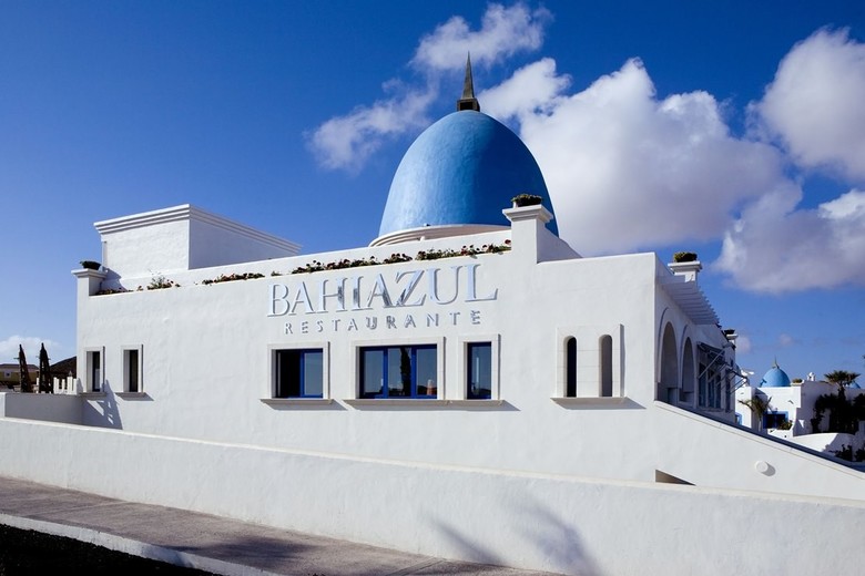 Bahia Azul Villas & Club
