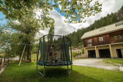 Hostal Chalet Les Moineaux Chambres D'h�tes