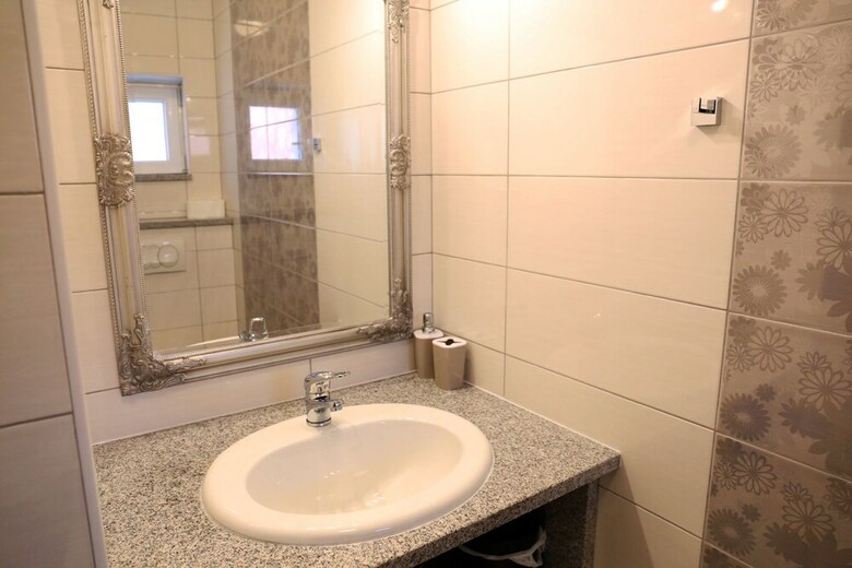 Hostal Apartments Nikolla
