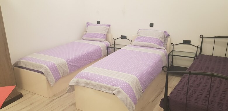 Hostal Apartments Nikolla
