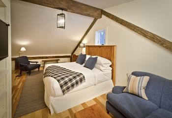 Bed & Breakfast Hill Farm Inn