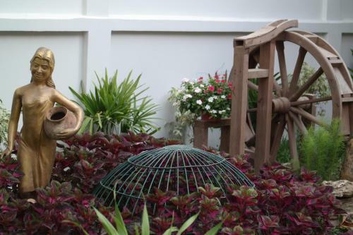 Mowin Boutique Hotel & Residence
