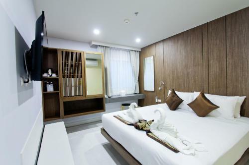 Elegancy Sansabai Hotel