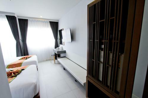 Elegancy Sansabai Hotel