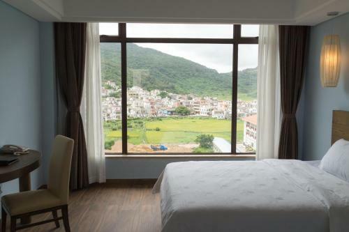 Hotel Galaxy Bay Resort